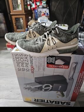 Nike Men's Grey Knit Air Max Trainer Shoes